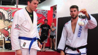 Sport BJJ Applied to Self Defense (Grab and Pull)