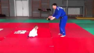 2 year Old Girl with Amazing Judo Skills