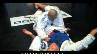 Flower Sweep to Triangle Choke- Vinny Magalhaes