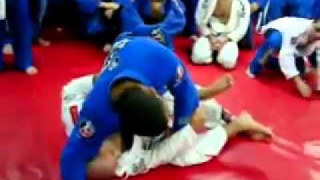 Paulo Filho – Passing the butterfly guard