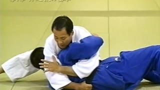 Yoko shiho gatame — Judo Newaza by Master Kashiwazaki (8th Dan)