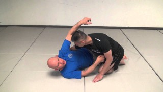 4 Mistakes That Kill Your Half Guard