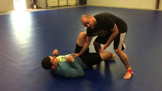 Elbow Position in Guard Pass – 1 Minute Jiu Jitsu Hack