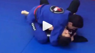 Simple Gi Manipulation leads from Side Control straight into Armbar – Jean Jacques Machado
