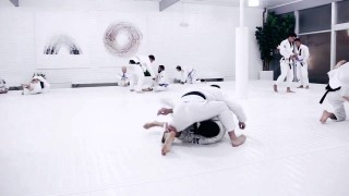 Rafael Mendes rolling with his brown belt