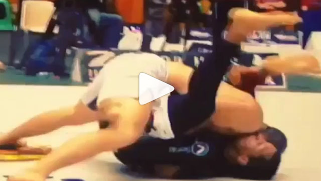 NoGi Sweep from Closed Guard – Vinny Magalhaes