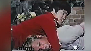 Bruce Lee Once Taught A Choke Escape…