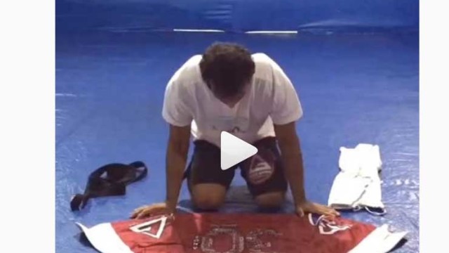 How To Neatly Pack a Gi For Carrying Around