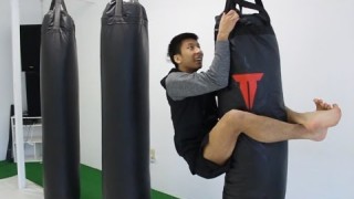 Simple Exercise with Heavy Bag for Stronger Closed Guard