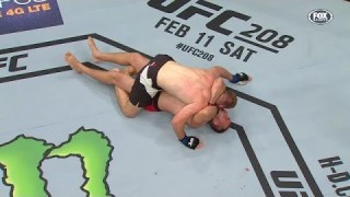 First Ezekiel Choke in UFC History!!! ( Gracie Breakdown Feat. Vince Vaughn)