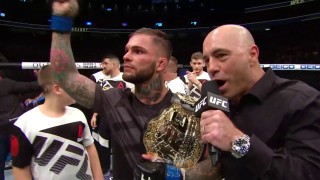 Forrest Griffin makes good on bet with UFC champ Cody Garbrandt, shaves head