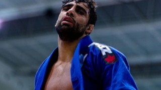 Leandro Lo with a Steady Signature Pass at Euros 2017