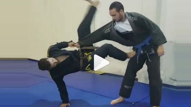 Executing The Flying Omoplata With Ease