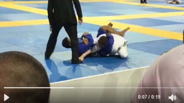 Leg in Triangle To Kimura at Pans