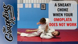 A SNEAKY CHOKE When You Can’t Get The OMOPLATA! –  Tom Davey