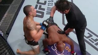 Whittaker Finishes Jacare Souza With Ease UFC on FOX
