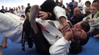 50 yr old Renzo Gracie rolling with brown belt Bryan Patrick